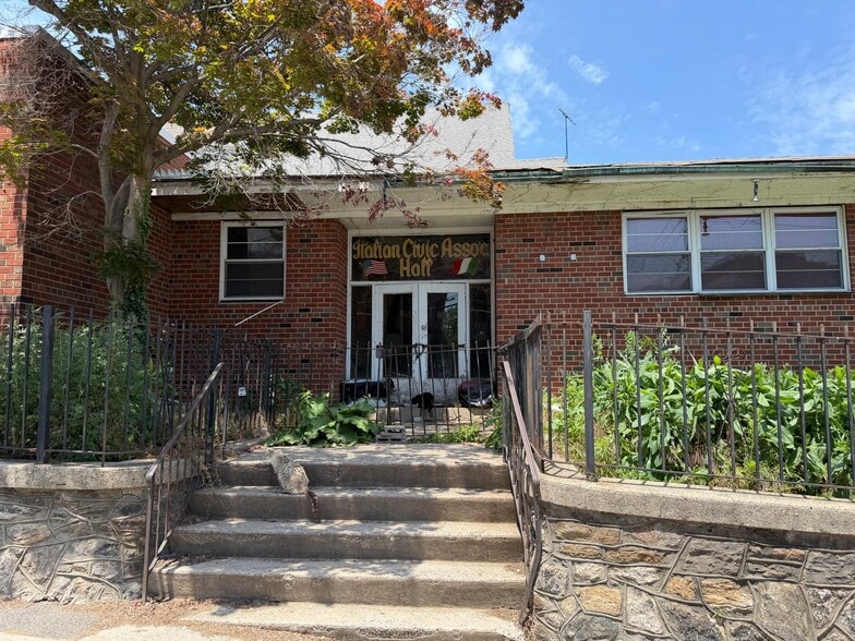 208 N 5th Ave, Mount Vernon, NY for sale - Building Photo - Image 1 of 3