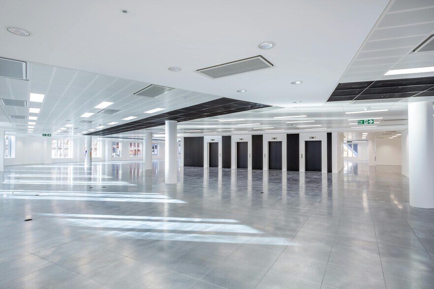 1 Kingsway, Londres à louer - Photo du bâtiment - Image 2 de 53