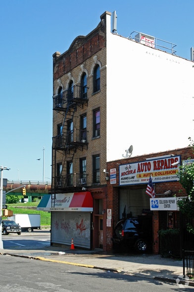 133 17th St, Brooklyn, NY for lease - Building Photo - Image 2 of 4