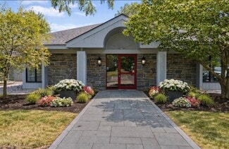 Plus de détails pour 5710 Commons Park, East Syracuse, NY - Bureau à louer