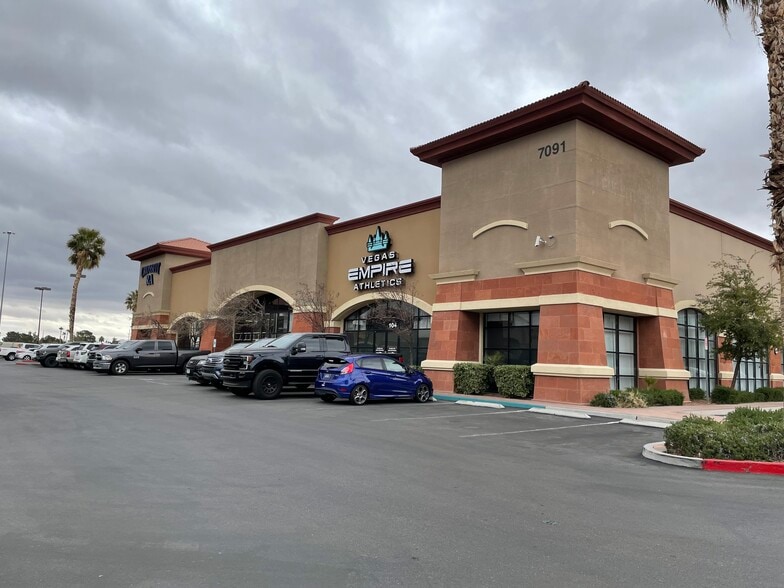 7091 W Craig Rd, Las Vegas, NV for lease - Building Photo - Image 2 of 30