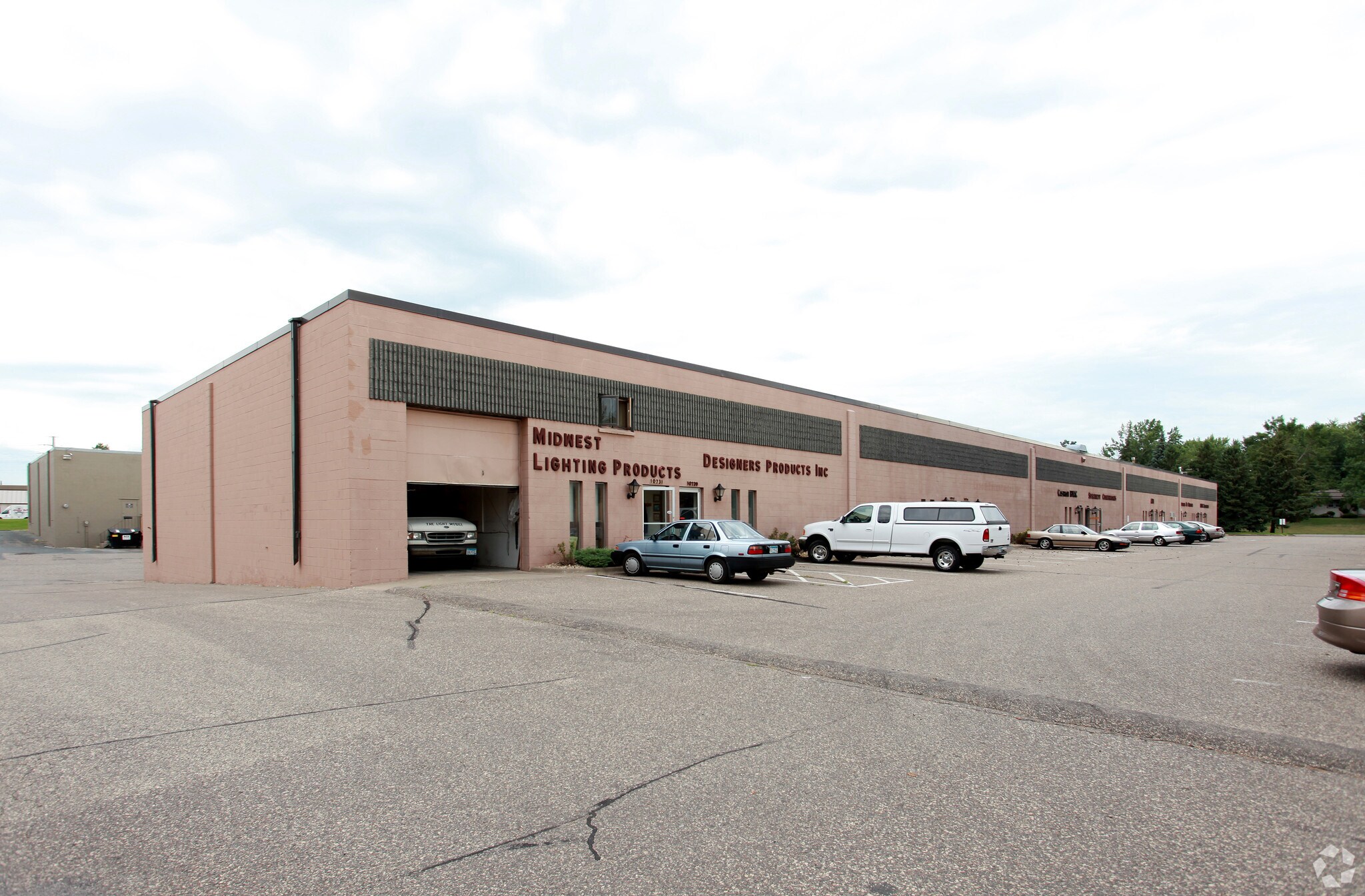 10731-10803 N 93rd Ave, Maple Grove, MN for sale Primary Photo- Image 1 of 1