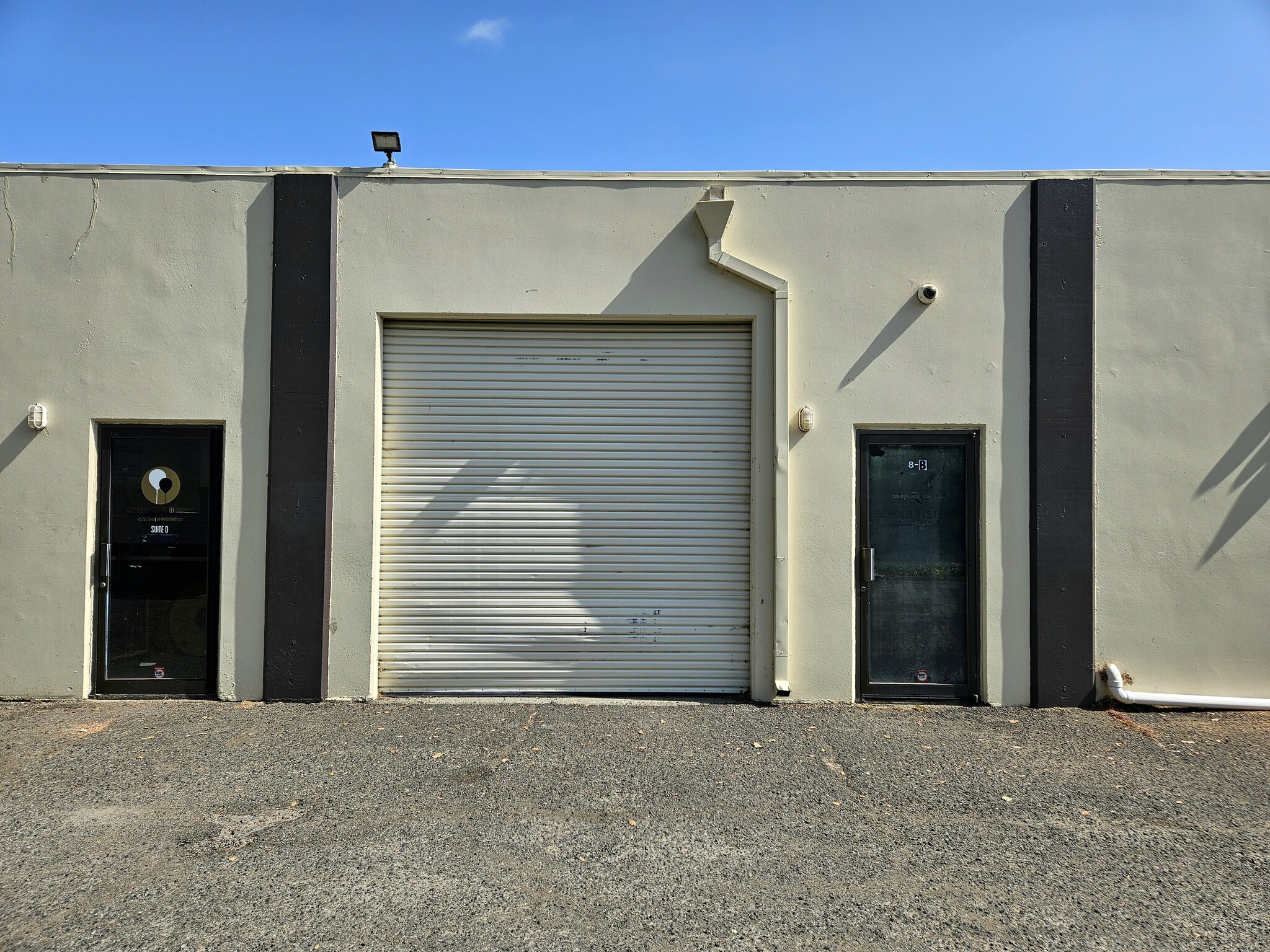 8 Commercial Blvd, Novato, CA for lease Primary Photo- Image 1 of 12