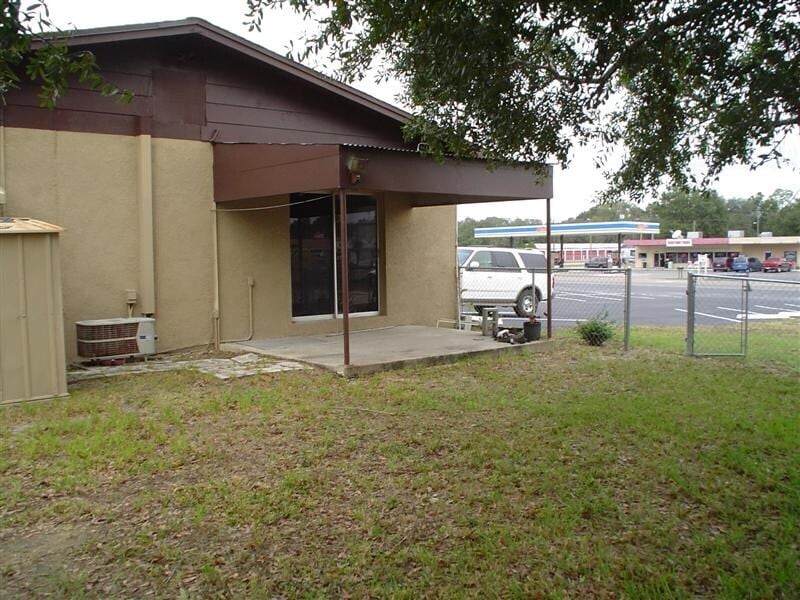 38522 County Road 54, Zephyrhills, FL for lease Primary Photo- Image 1 of 2