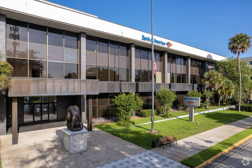 230 N Woodland Blvd, Deland, FL for sale - Building Photo - Image 2 of 4