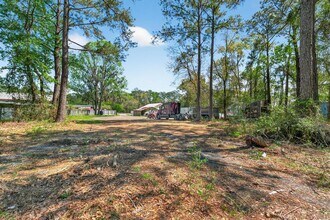 10676 New Kings Rd, Jacksonville, FL for lease Interior Photo- Image 2 of 32