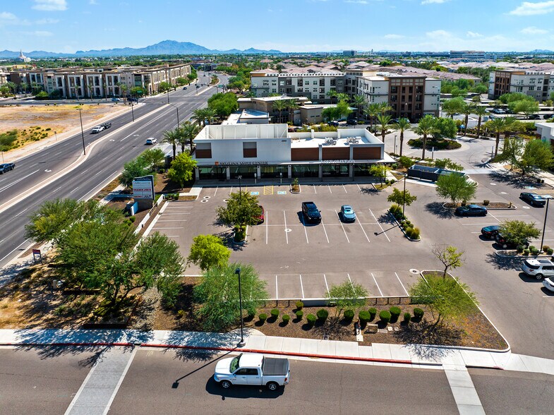 2540 S San Tan Village Pky, Gilbert, AZ for lease - Building Photo - Image 2 of 8