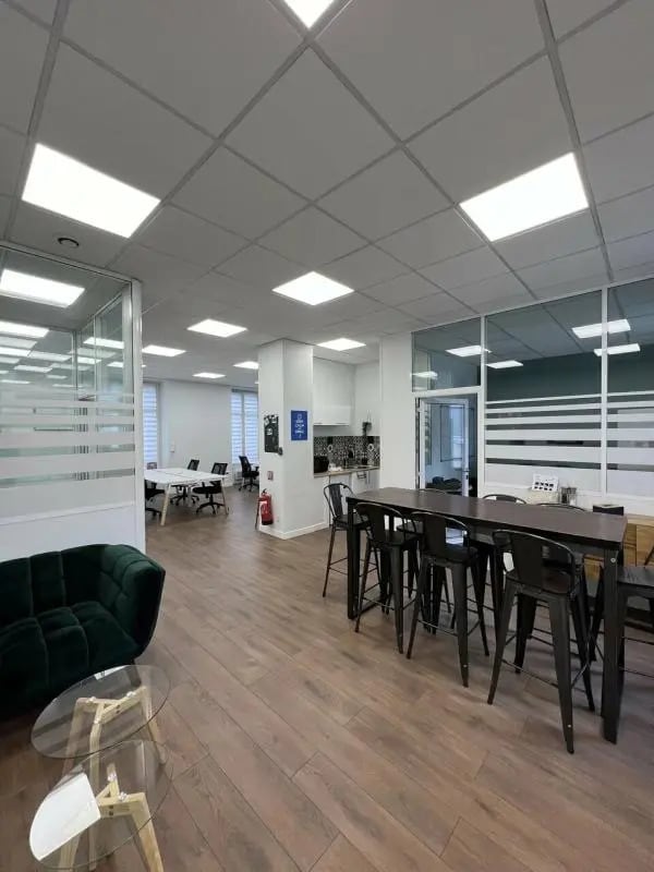 6 Rue De La Victoire, Paris for lease Interior Photo- Image 1 of 6