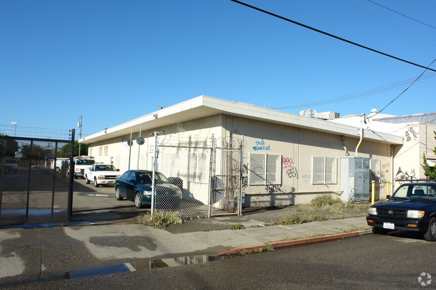 1206 5th St, Berkeley, CA à louer - Photo du bâtiment - Image 1 de 2