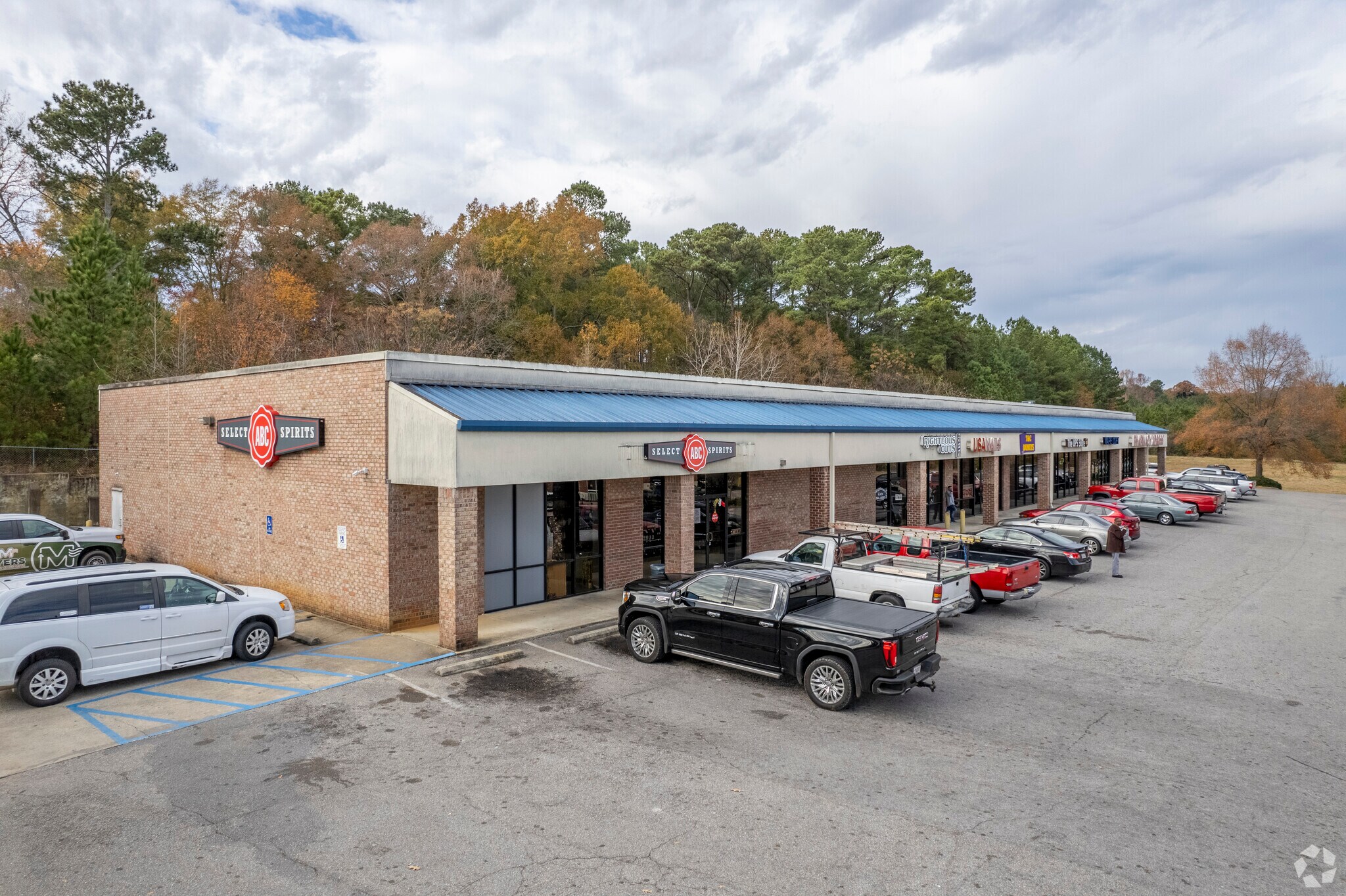 2910 Allison Bonnett Memorial Dr, Bessemer, AL for lease Building Photo- Image 1 of 5