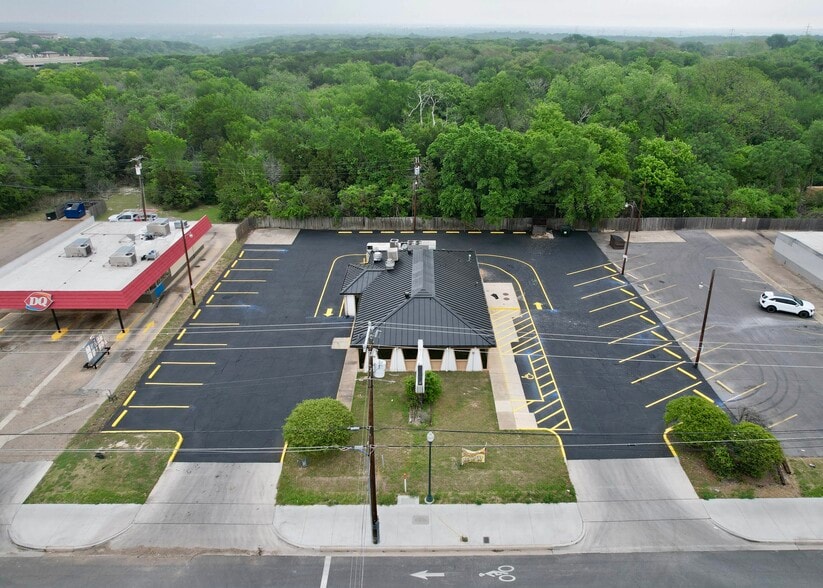 4019 N 19th St, Waco, TX for sale - Building Photo - Image 3 of 7