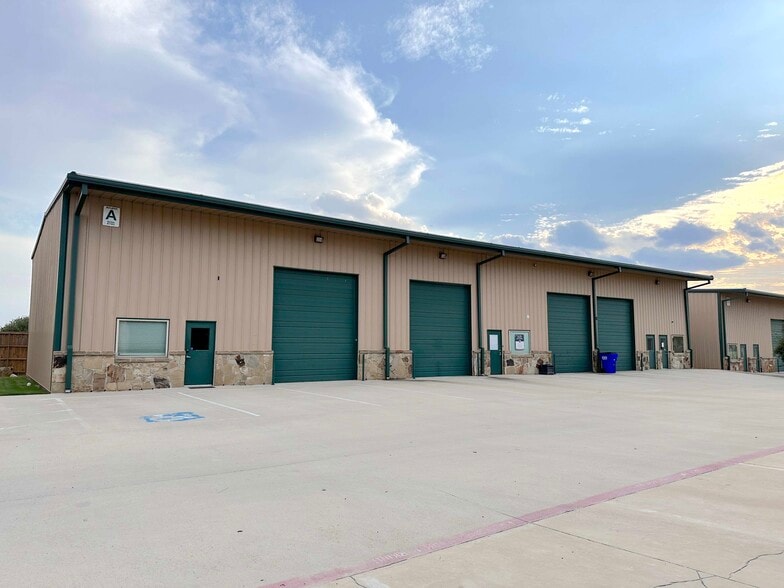 122 Rose Ln, Frisco, TX for lease - Building Photo - Image 3 of 4