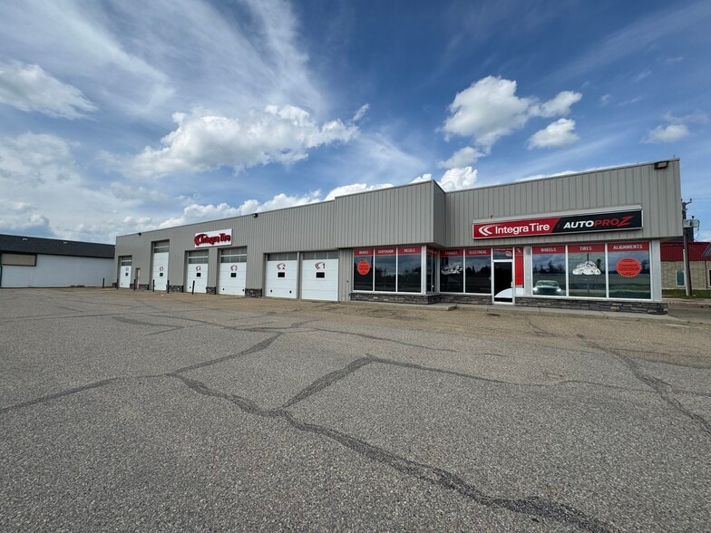 3708 Kepler St, Whitecourt, AB for lease - Primary Photo - Image 1 of 1
