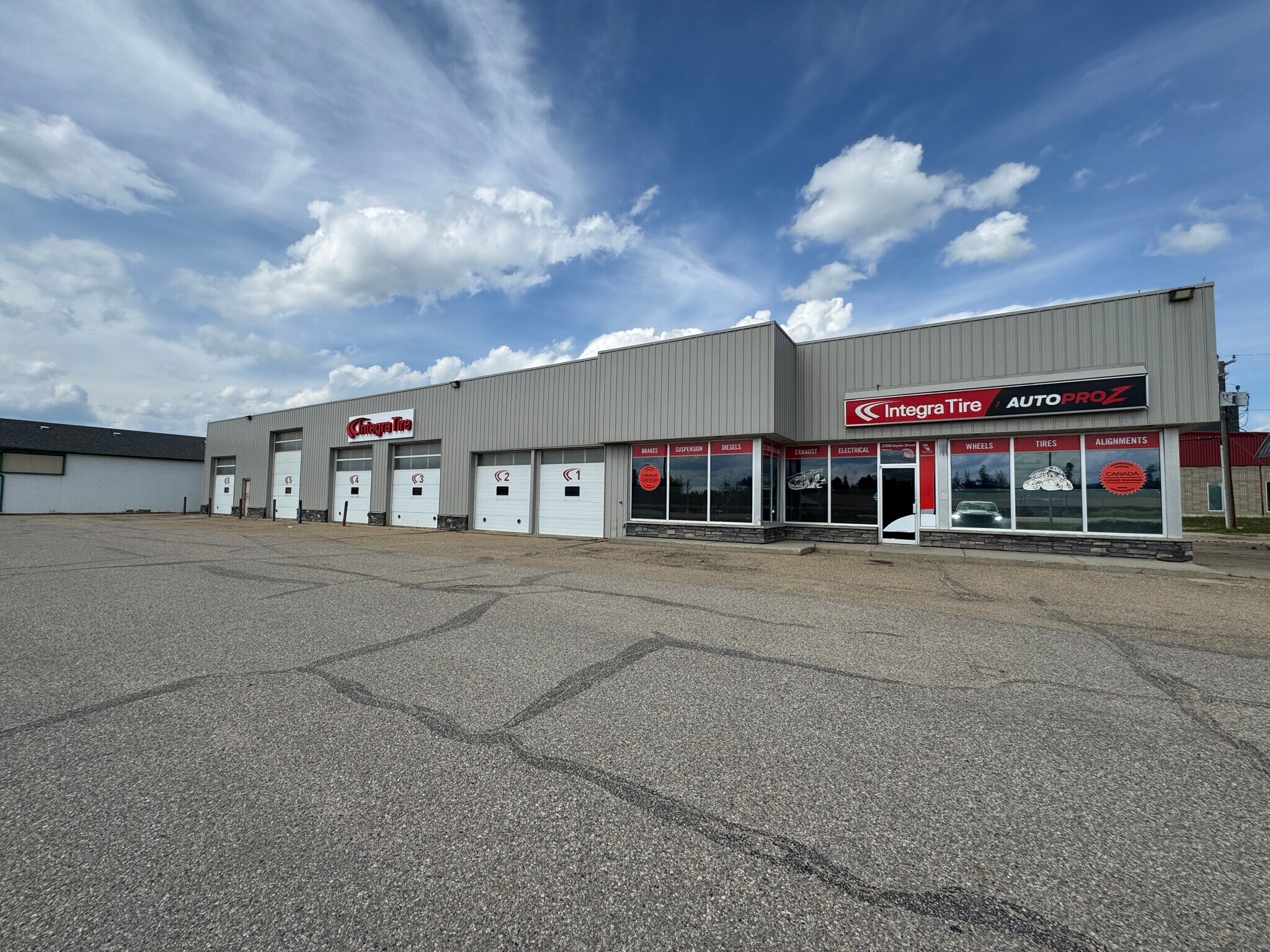 3708 Kepler St, Whitecourt, AB for lease Primary Photo- Image 1 of 2
