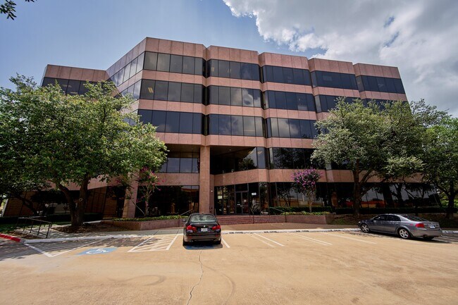 Plus de détails pour 1600 Airport Fwy, Bedford, TX - Coworking à louer