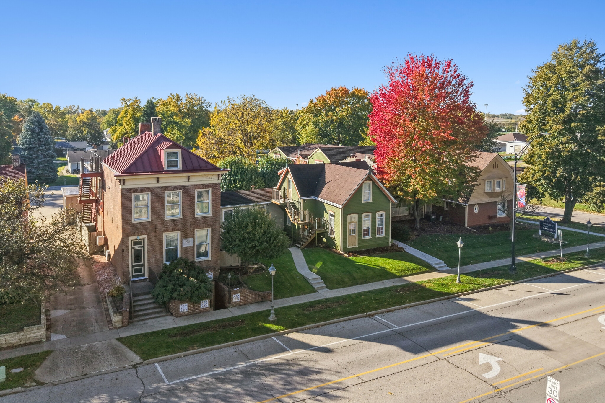 1111 Washington St, Pella, IA for sale Primary Photo- Image 1 of 48