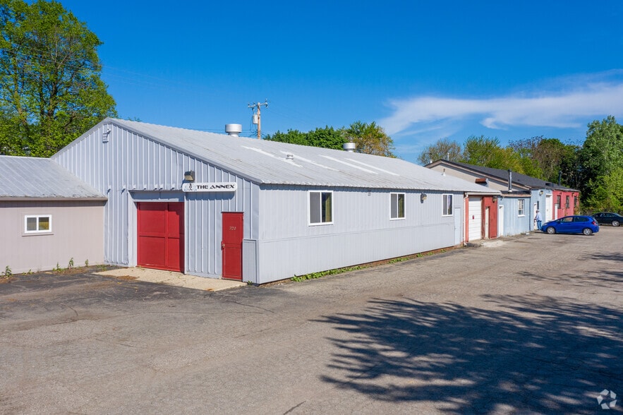 342 N Main St, Plymouth, MI à louer - Photo du bâtiment - Image 1 de 7