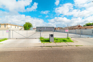 More details for 317 E Eistetter St, Laredo, TX - Sports & Entertainment for Sale