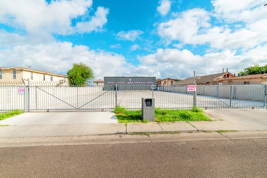 317 E Eistetter St, Laredo, TX for sale - Primary Photo - Image 1 of 10