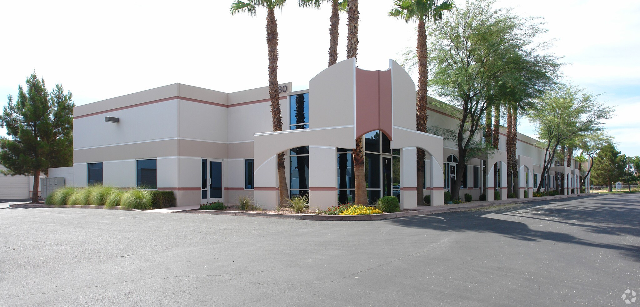 6380 McLeod Dr, Las Vegas, NV for lease Primary Photo- Image 1 of 5