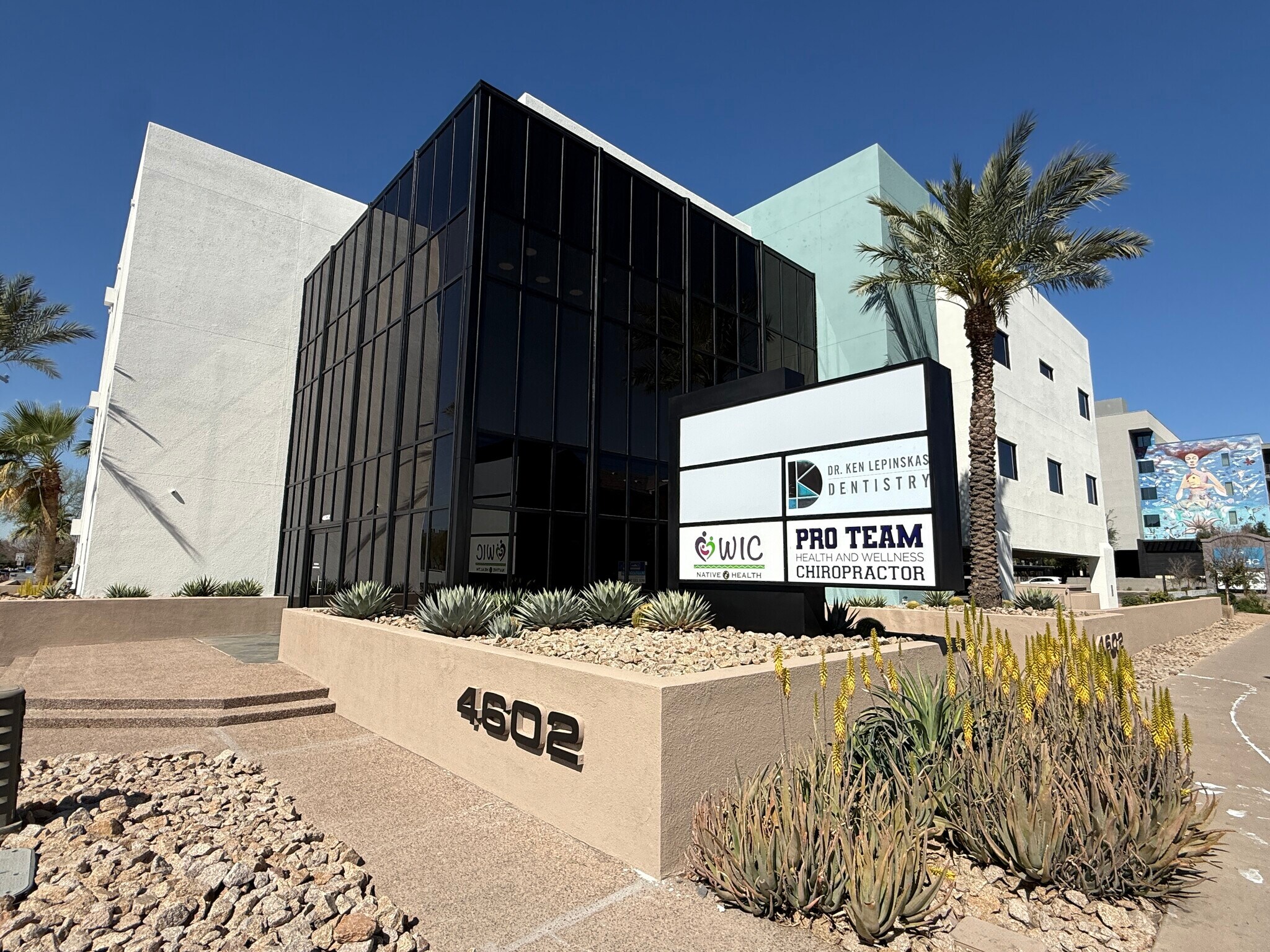 4602 N 16th St, Phoenix, AZ à louer Photo du bâtiment- Image 1 de 11