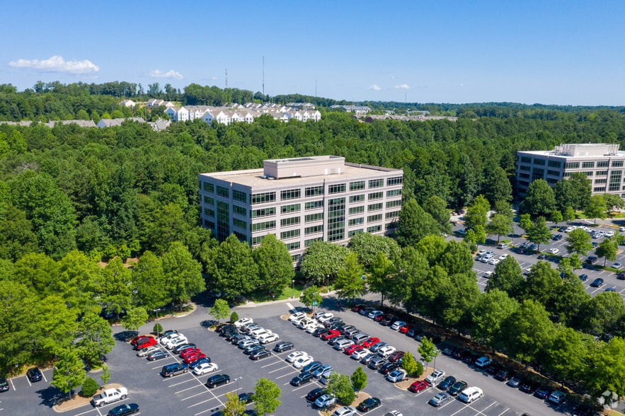 555 North Point Ctr E, Alpharetta, GA à louer - Aérien - Image 2 de 3
