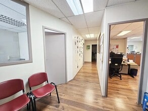Office in Pontault-Combault for lease Interior Photo- Image 2 of 7