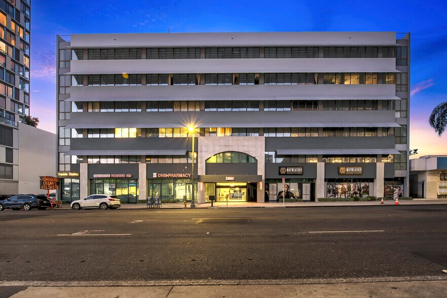 6221 Wilshire Blvd, Los Angeles, CA à louer - Photo du bâtiment - Image 2 de 7