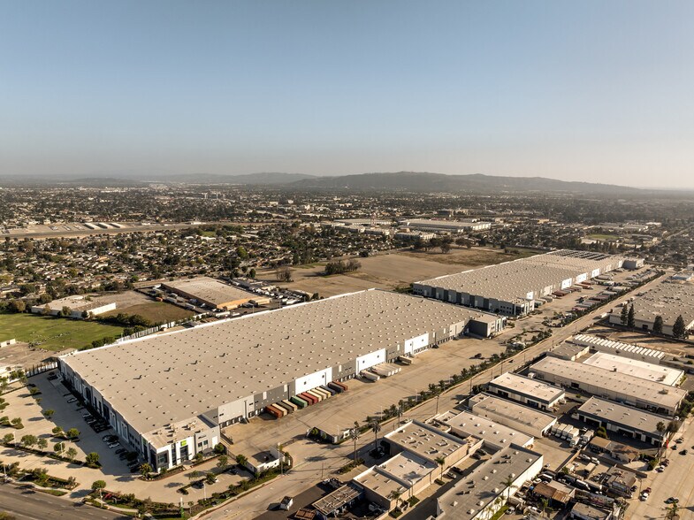 4300 Shirley Ave, El Monte, CA à louer - Photo du bâtiment - Image 3 de 11