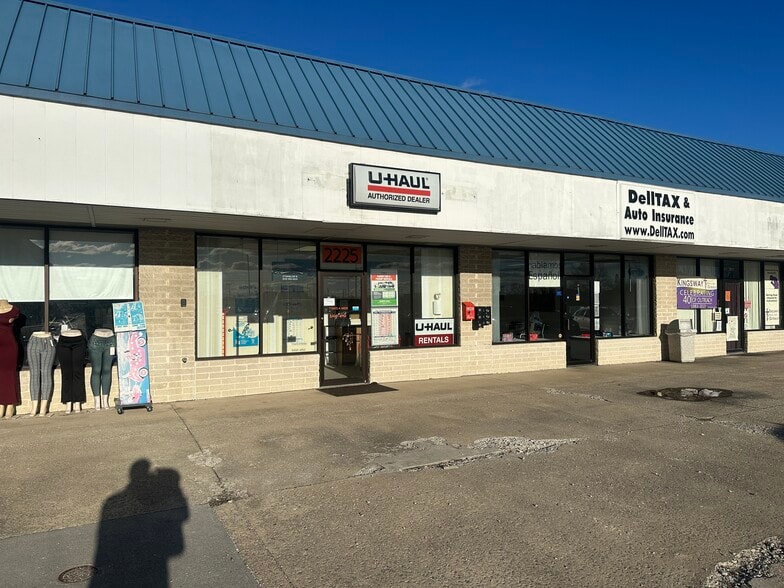 2173-2229 S Main St, Harrisonburg, VA for lease - Building Photo - Image 2 of 3