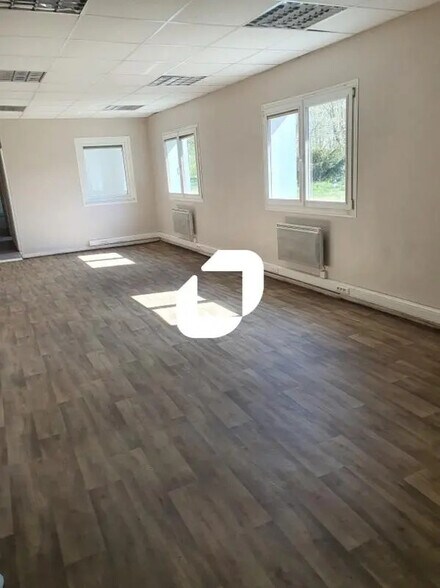 Flex dans Douai à louer - Photo du bâtiment - Image 3 de 14