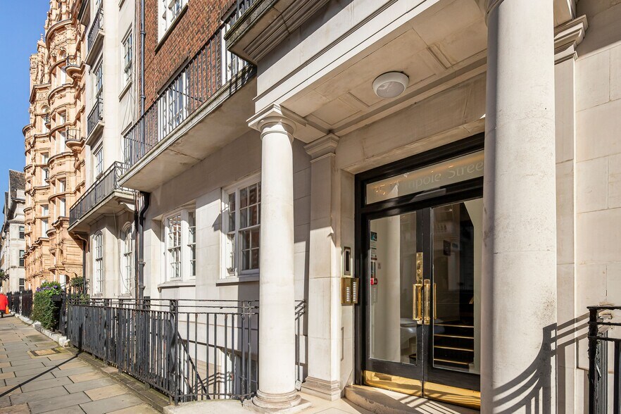 25-26 Wimpole St, Londres à louer - Photo du bâtiment - Image 2 de 2
