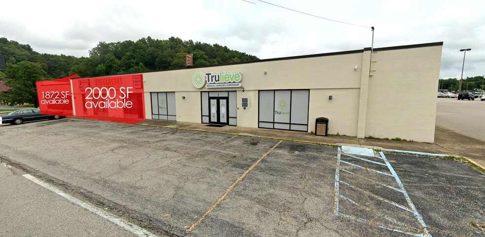 15-33 Putnam Village Dr, Hurricane, WV for lease - Building Photo - Image 2 of 4