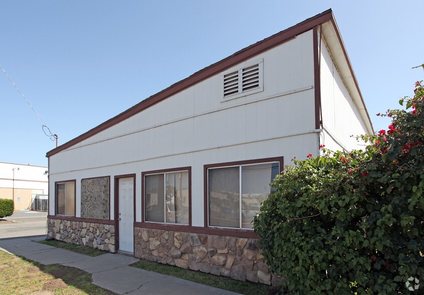410 N Hale Ave, Escondido, CA for sale - Building Photo - Image 3 of 9