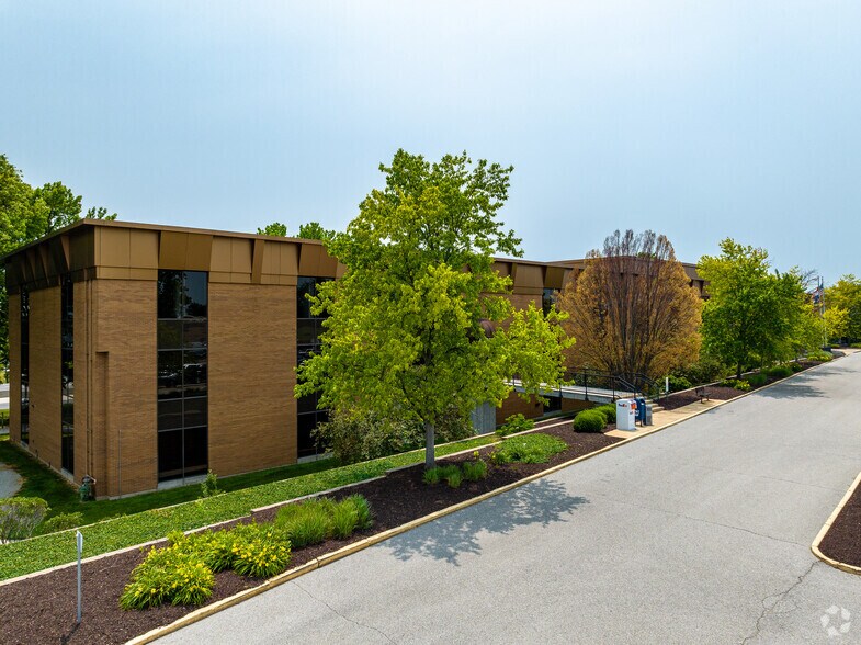 11960 Westline Industrial Dr, Saint Louis, MO à louer - Photo du bâtiment - Image 3 de 23