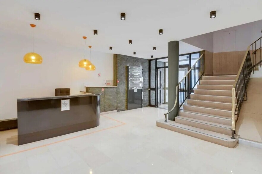 336 Rue Saint-Honoré, Paris for lease - Lobby - Image 3 of 35