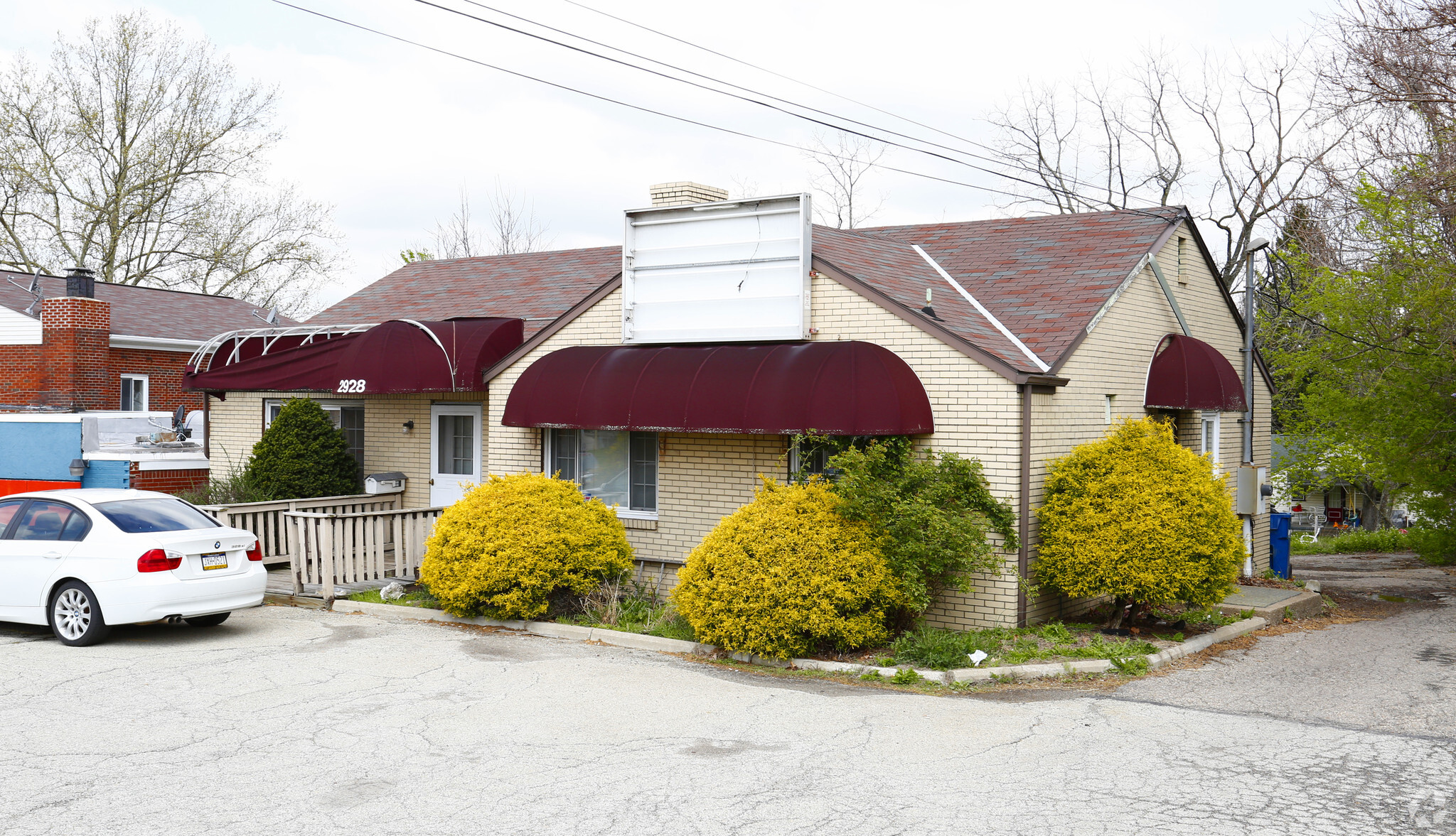 2928 South Park Rd, Bethel Park, PA for sale Primary Photo- Image 1 of 6