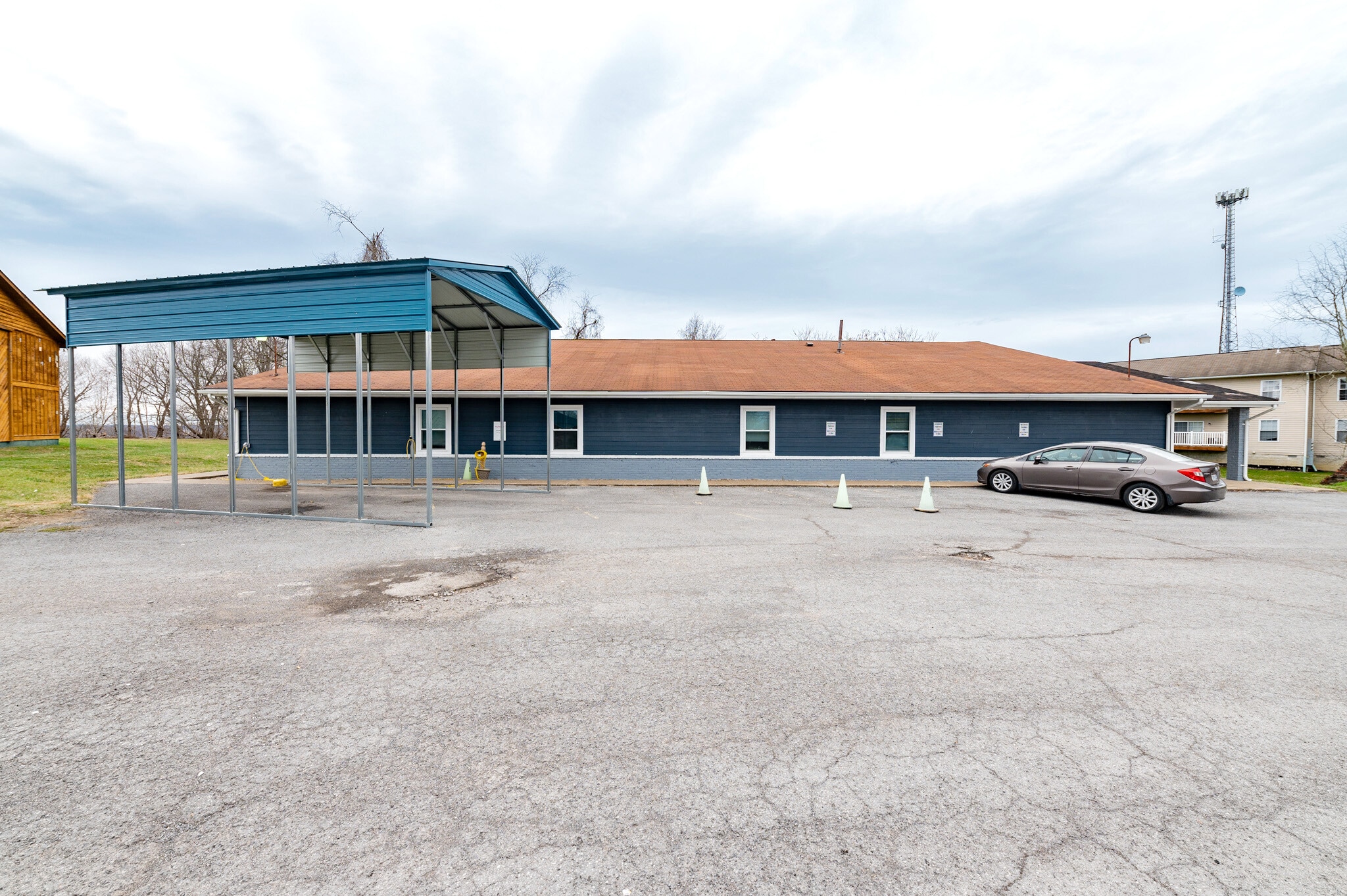 304 Scott Ave, Morgantown, WV for lease Primary Photo- Image 1 of 9