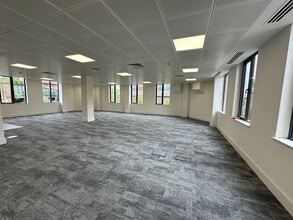 1 Park Rd, Teddington à louer Photo intérieure- Image 2 de 19