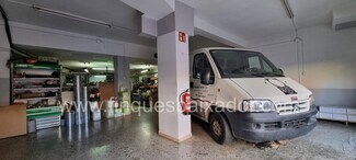 Plus de détails pour Multi-résidentiel à vendre