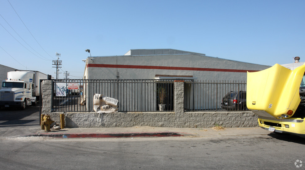 13212 Raymer St, North Hollywood, CA for lease - Building Photo - Image 2 of 15