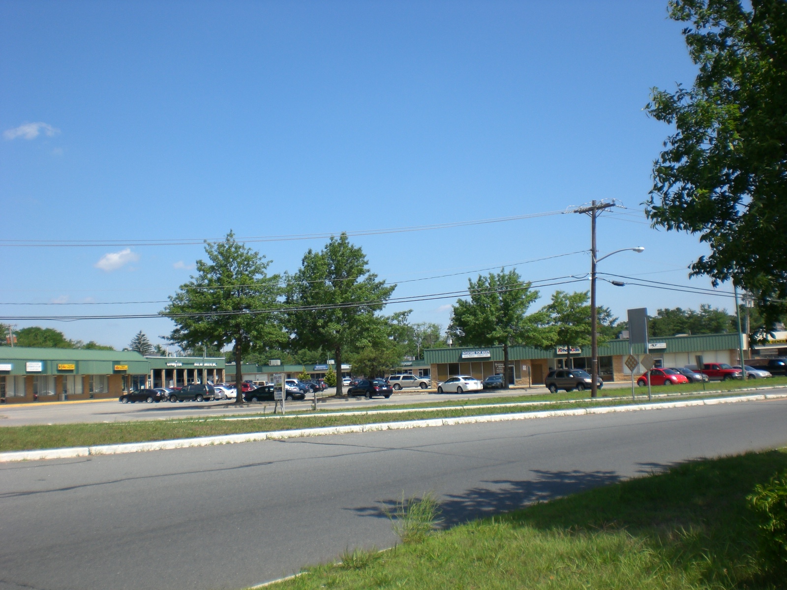 650-670 Route 70, Lakehurst, NJ à louer Photo du b timent- Image 1 de 13