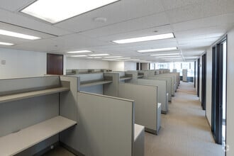 733 Bishop St, Honolulu, HI à louer Photo intérieure- Image 1 de 8