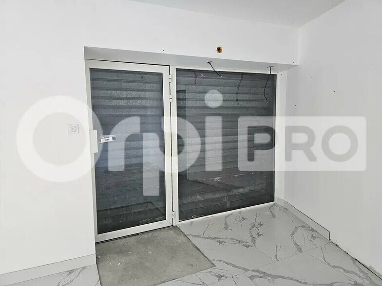 Retail in Talence for sale - Interior Photo - Image 3 of 12