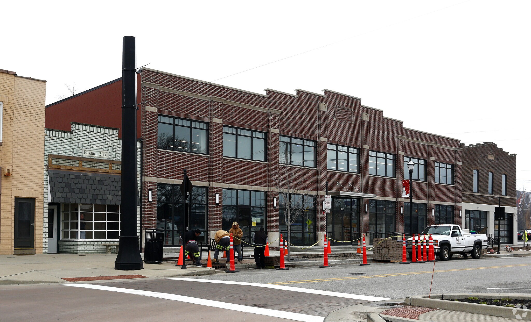 1552 Main St, Indianapolis, IN for lease Building Photo- Image 1 of 2