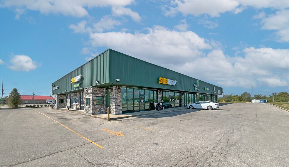 1085 Eagle Lake Dr, Lawrenceburg, KY for lease - Building Photo - Image 1 of 6