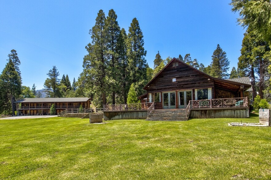 1699 Nelson Dr, Springville, CA à vendre - Photo du bâtiment - Image 2 de 129