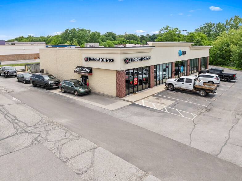 1540-1550 S Washington St, Crawfordsville, IN à vendre - Photo du bâtiment - Image 2 de 9