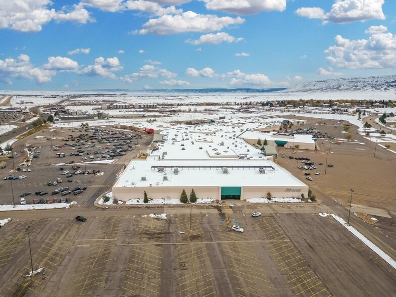 601 SE Wyoming Blvd, Casper, WY for lease - Building Photo - Image 2 of 7