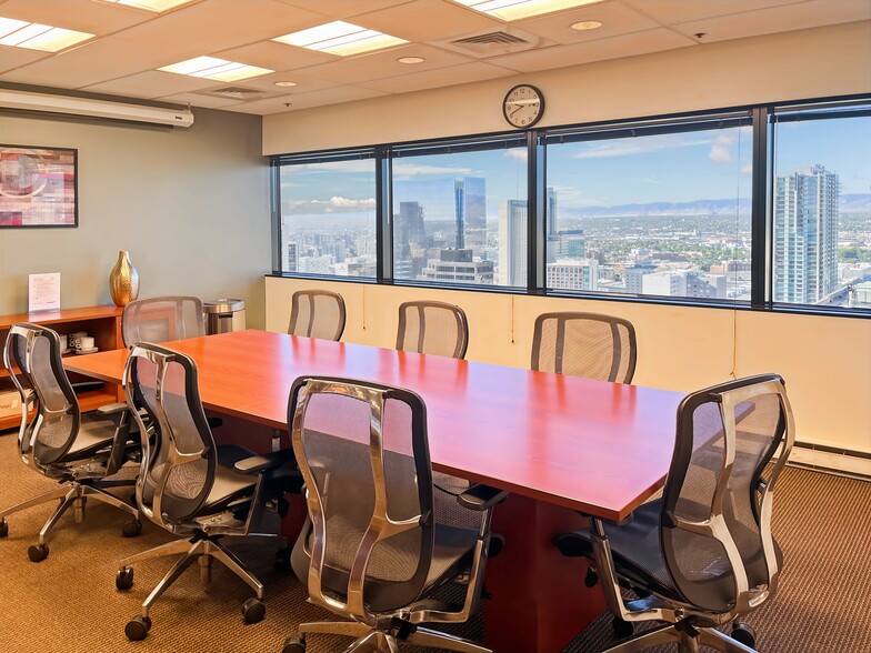 999 18th St, Denver, CO for lease - Interior Photo - Image 2 of 18